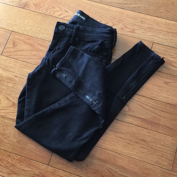 Black Skinny Jeans with Zippered Calves - Picture 5 of 8